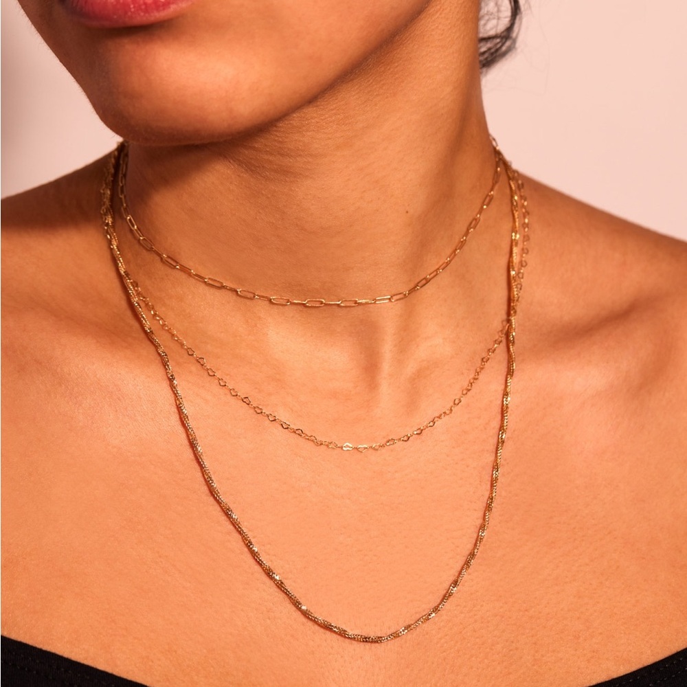 14K Solid Gold Tiny Hearts Necklace 18in